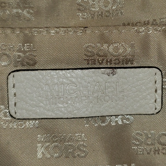 Authentic Michael Kors Purse - Picture 7 of 8